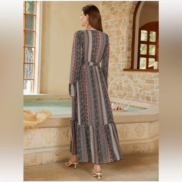 Urbanic A line ruffle dress - Picture 3 of 5